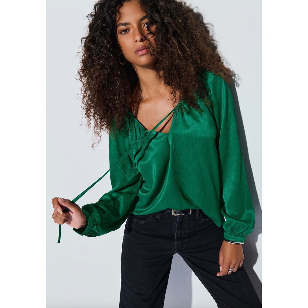Nation Los Angeles Kelly Green Satin Silky Blouse Tunic Top Flowy Spring Large